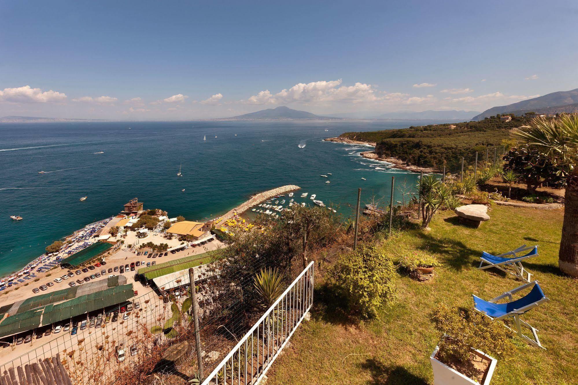 Villaggio Villa Lubrense Massa Lubrense Exterior foto